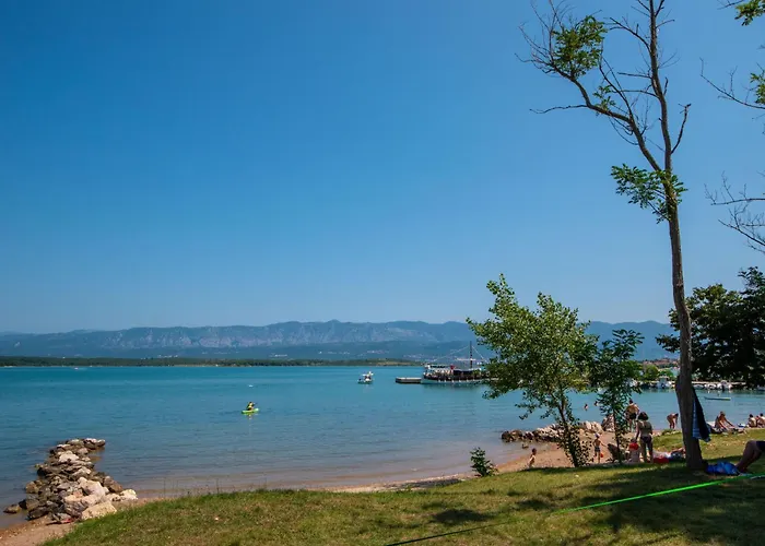 Neven1 Mit Terrasse By Interhome Apartament Čižići
